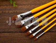 儿童应该如何挑选水粉画的工具材料？